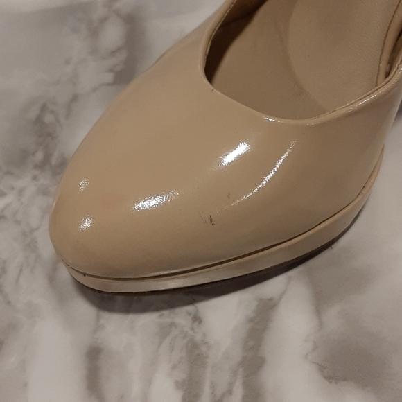 Vianni Collection Nude Pumps - Picture 6 of 6